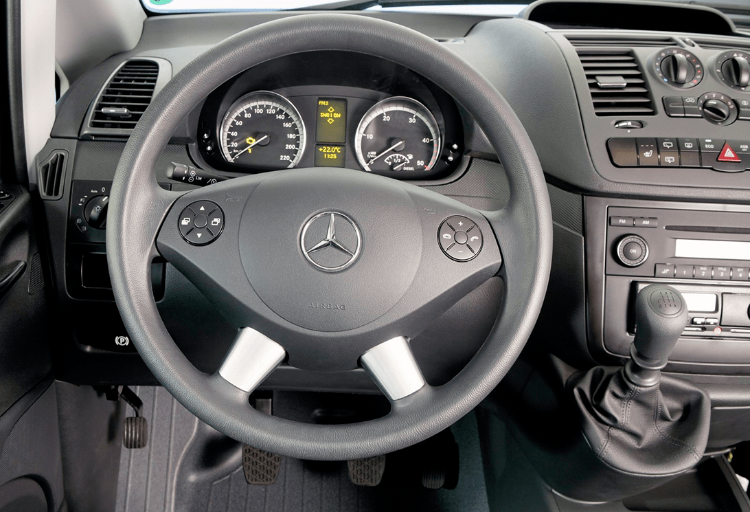 Specifiek Beschikbaar Effectief Rent a Mercedes Vito Automatic, in Marbella, Malaga and Gibraltar